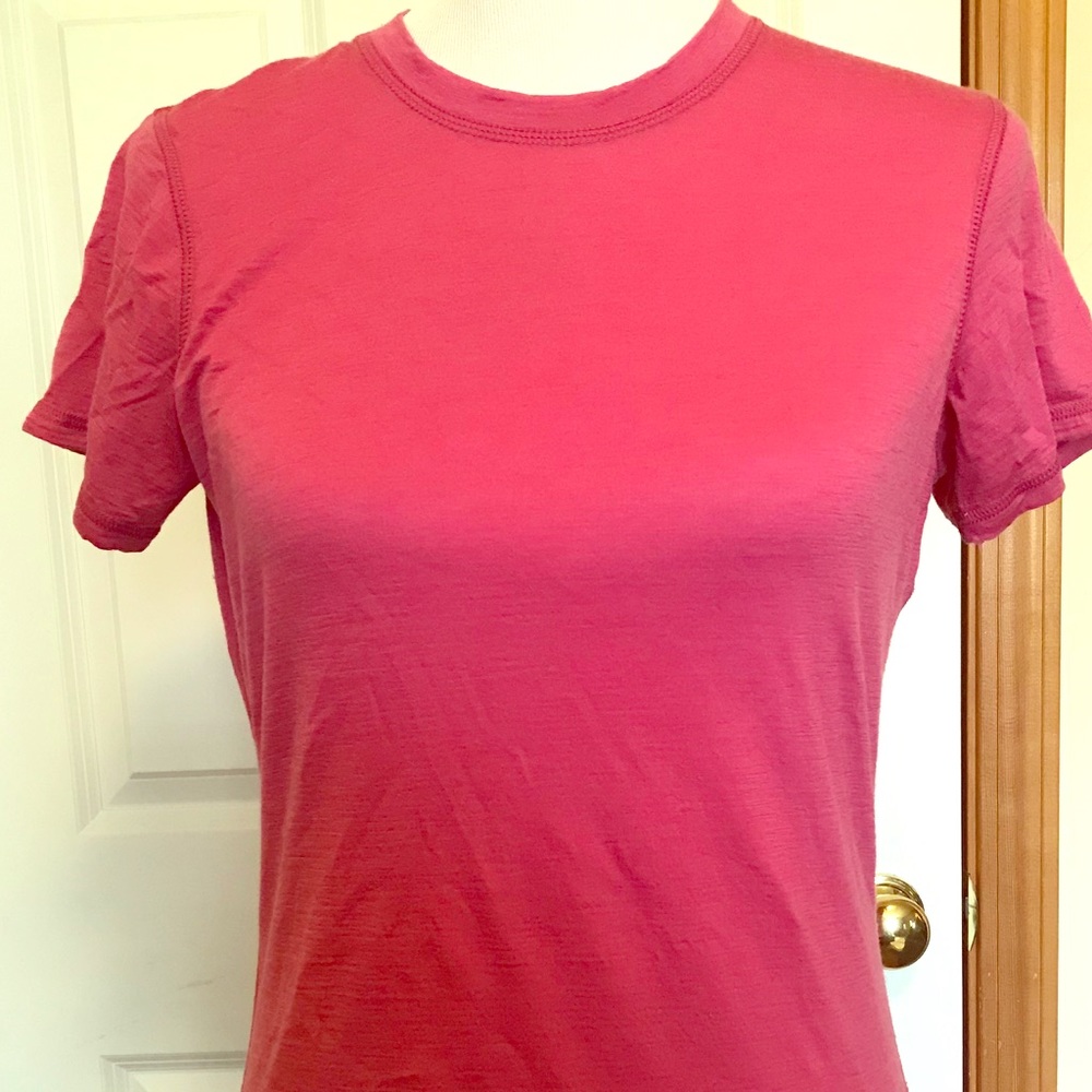 Wool lightweight pink tee